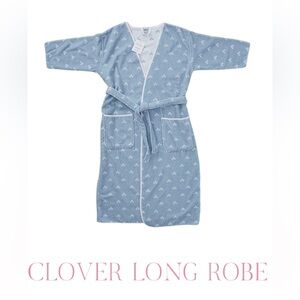 Weezie Clover Long Robe Small
